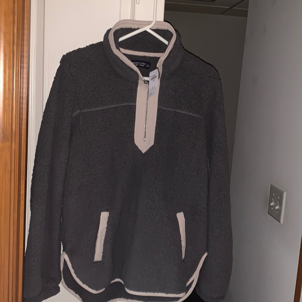 NWT Abercrombie & Fitch Sherpa
